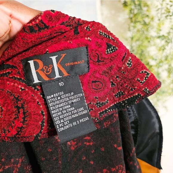 Vintage R & K Original Paisley Print Stylish Statement Top. - Picture 3 of 15